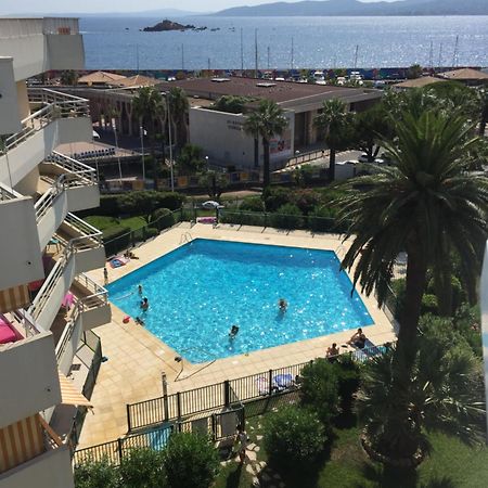 Studio 127, vue mer et piscine, port Santa Lucia Saint-Raphaël Esterno foto